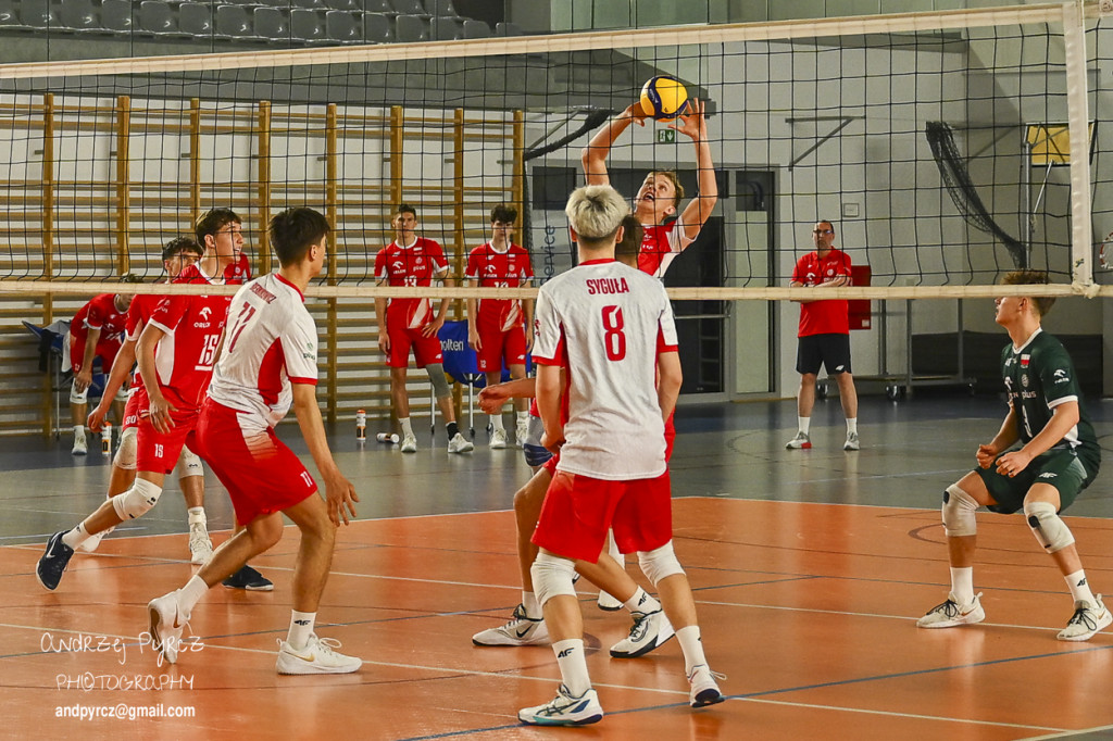 Piła: Kadra narodowa U-18 w siatkówce