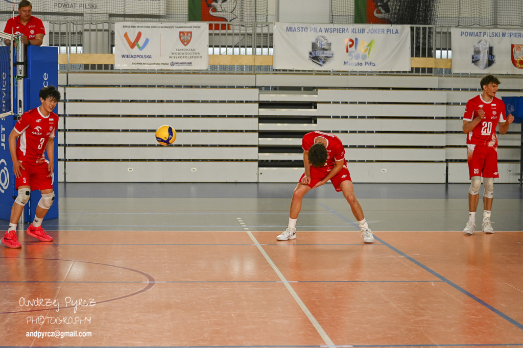 Piła: Kadra narodowa U-18 w siatkówce