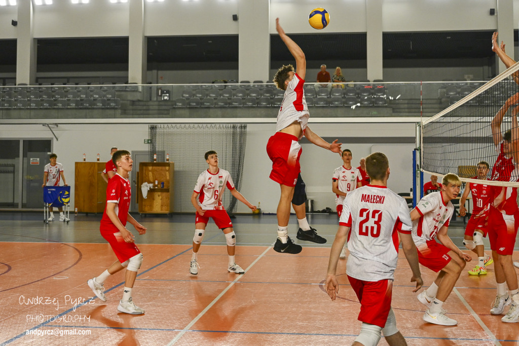 Piła: Kadra narodowa U-18 w siatkówce