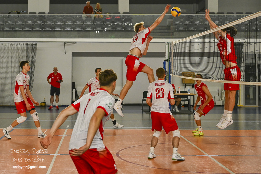 Piła: Kadra narodowa U-18 w siatkówce