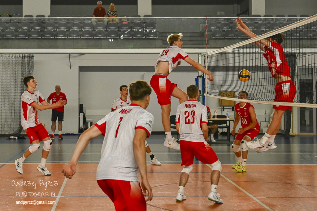 Piła: Kadra narodowa U-18 w siatkówce