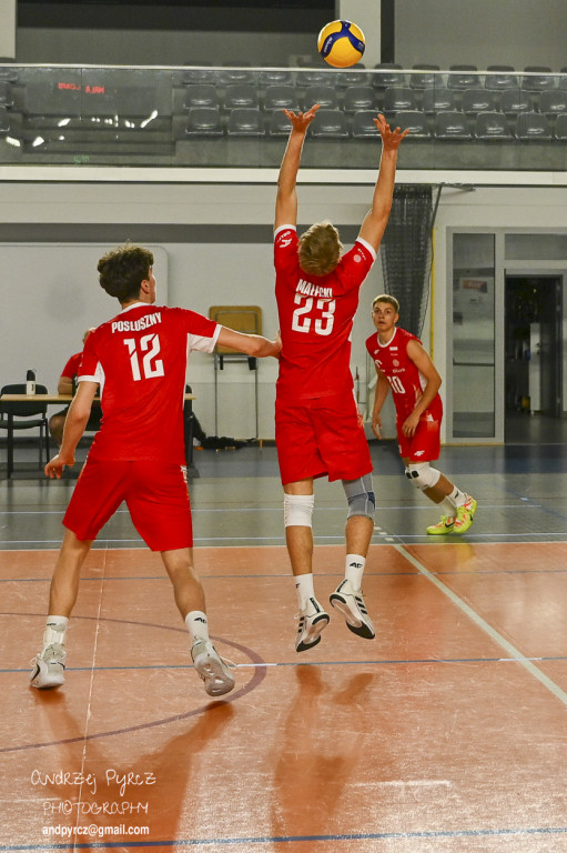 Piła: Kadra narodowa U-18 w siatkówce