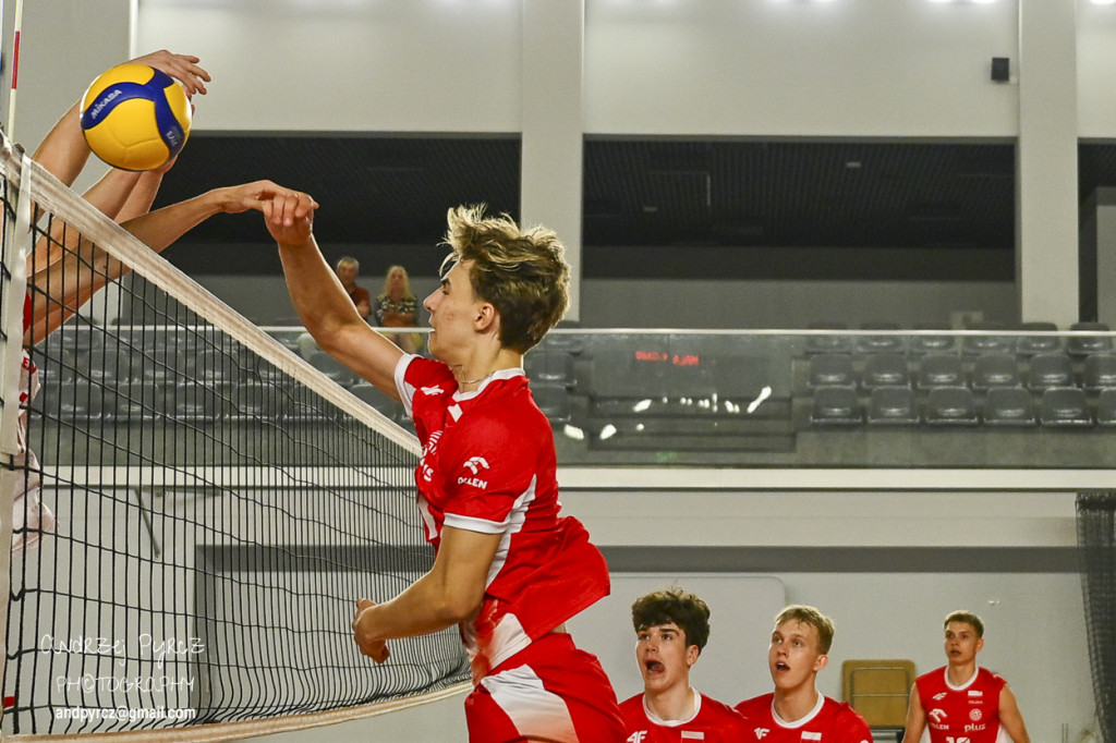 Piła: Kadra narodowa U-18 w siatkówce