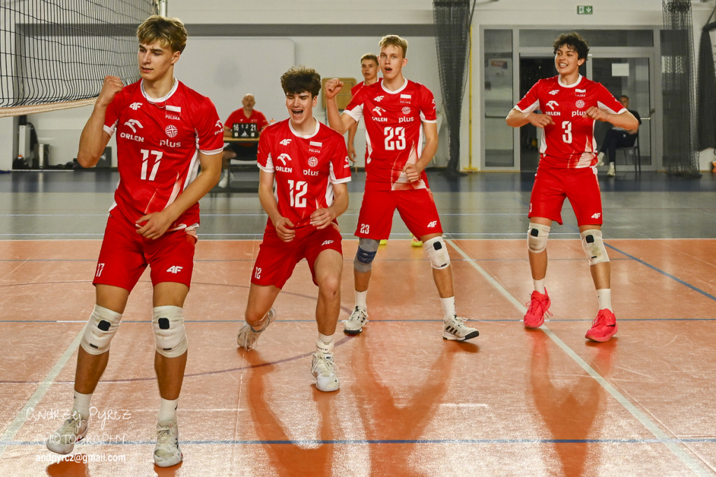 Piła: Kadra narodowa U-18 w siatkówce