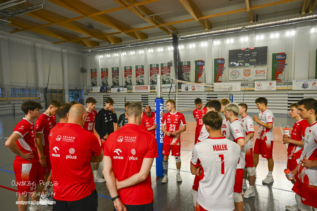 Piła: Kadra narodowa U-18 w siatkówce