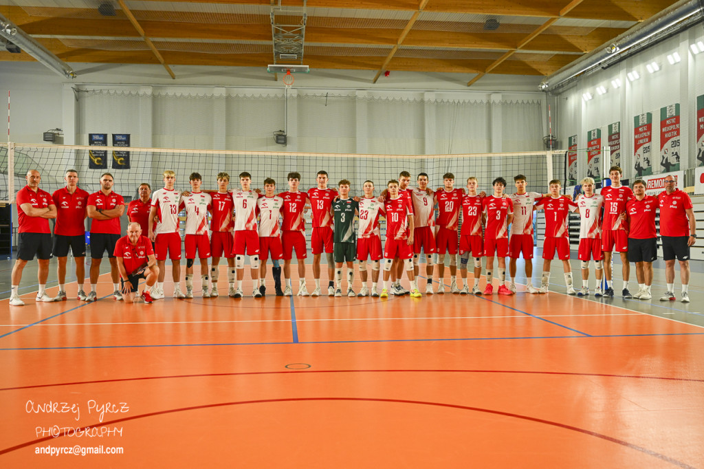 Piła: Kadra narodowa U-18 w siatkówce