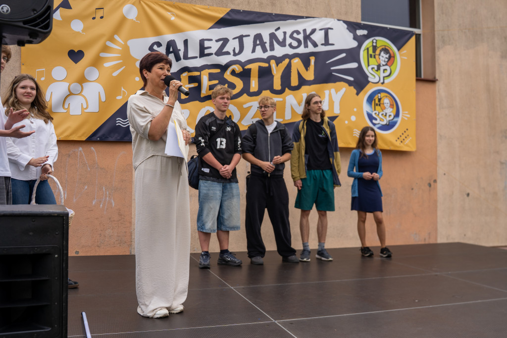 25 lat Salezjańskiej Szkoły Podstawowej w Pile