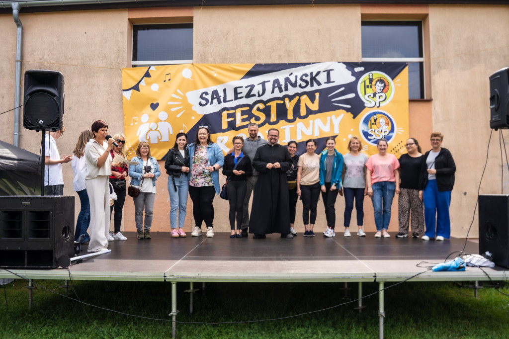 25 lat Salezjańskiej Szkoły Podstawowej w Pile