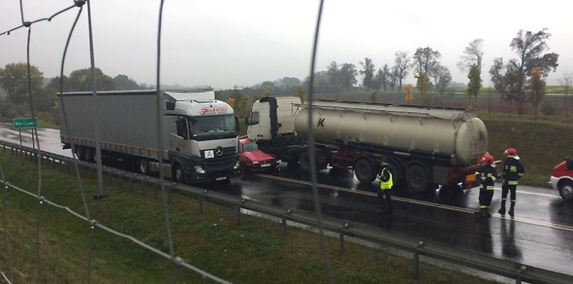 Śmiertelny wypadek na obwodnicy Wyrzyska. Nie żyje mies