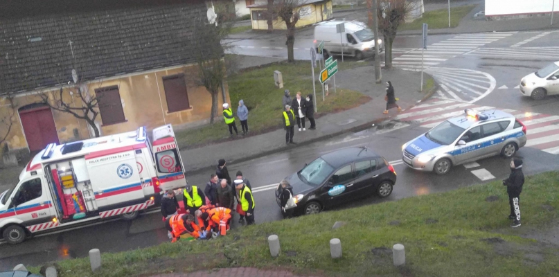 Samochód potrącił nastolatka. Chłopak jest w szpitalu