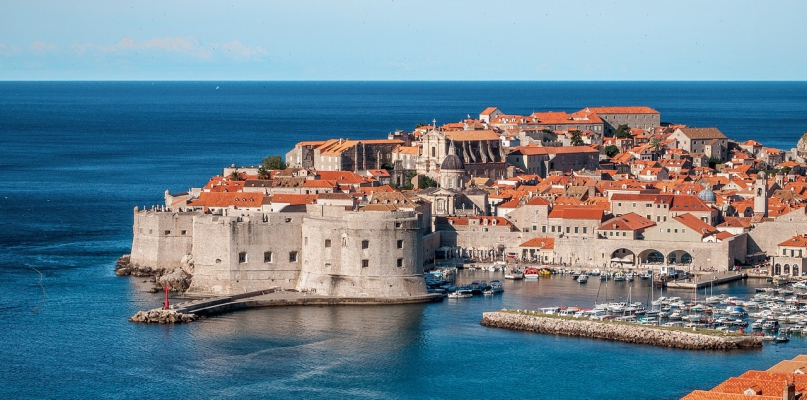 Polacy uwielbiają Chorwację! Zobacz, co warto kupić prz