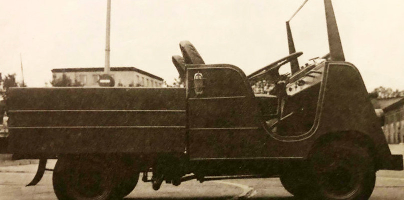 Trenażer TK-660, z książki Z. Jagodziński: Garnizon Ostrów Wielkopolski  jego dowódcy w latach 1957-2002 