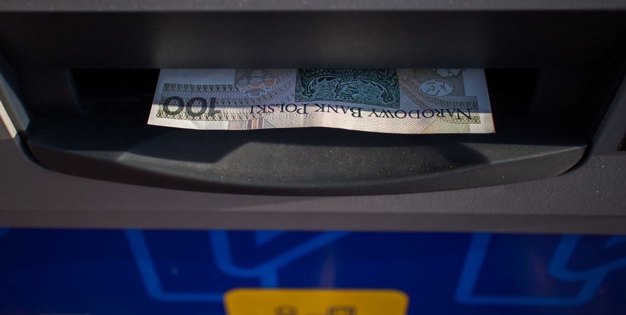 Zachęcają do wypłaty gotówki na weekend. Szykują się "p