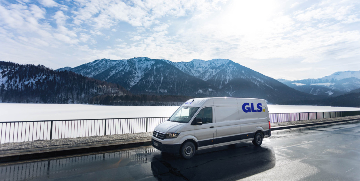 Jak wybrać firmę kurierską do wysyłek międzynarodowych?