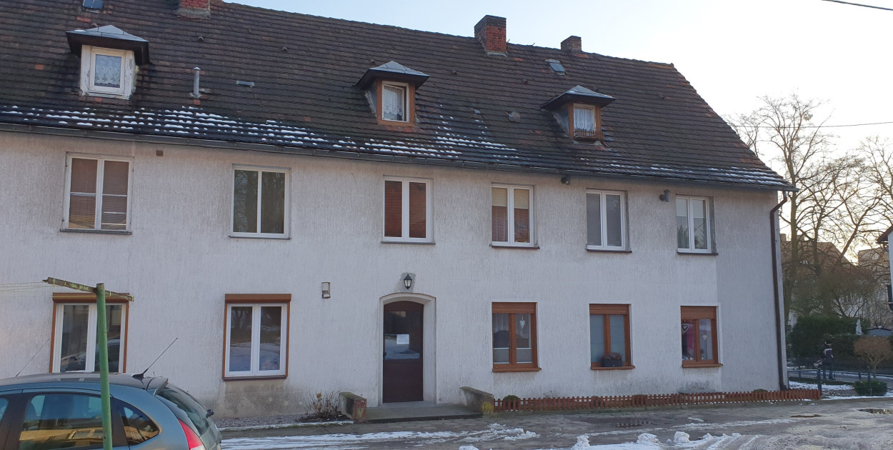 Rodzinny dom przy Kościuszki od podwórka obecnie. Jak widać nie ma już trzepaka, szop czy ogródków.