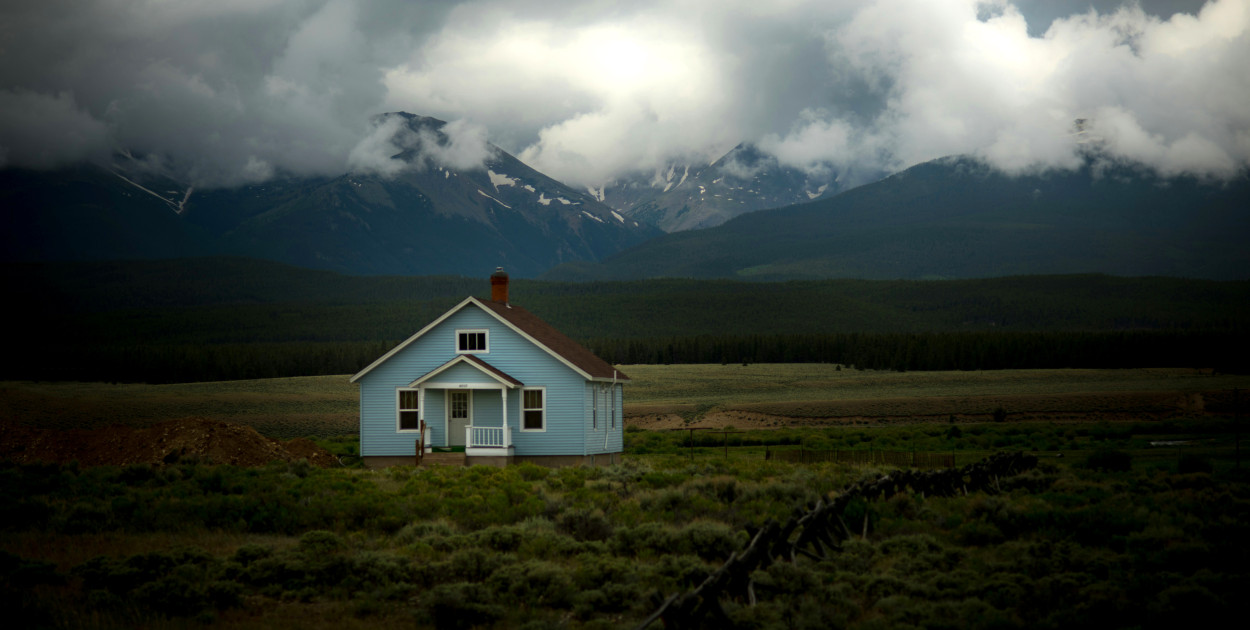 Jak wybrać producenta domów? Kluczowe kryteria przy zakupie domu modułowego