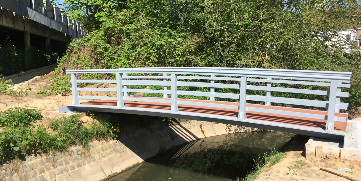 Kładki pieszo-rowerowe – czym są i gdzie znajdują zastosowanie?