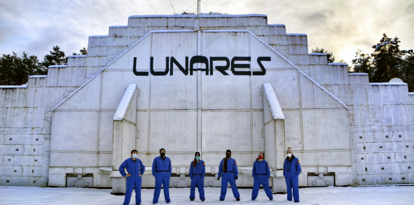 Lunares - Mobile Research Station