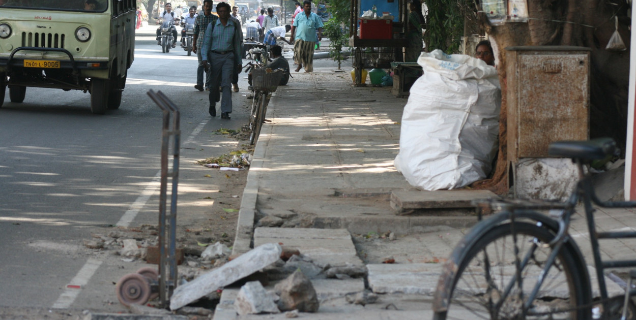 Chennai, Tamil Nad, India - miasto które notorycznie tonie podczas monsunów, bo zasypano kanały odprowadzające nadmiar wody, a kanalizacja burzowa pamięta jeszcze Brytyjczyków