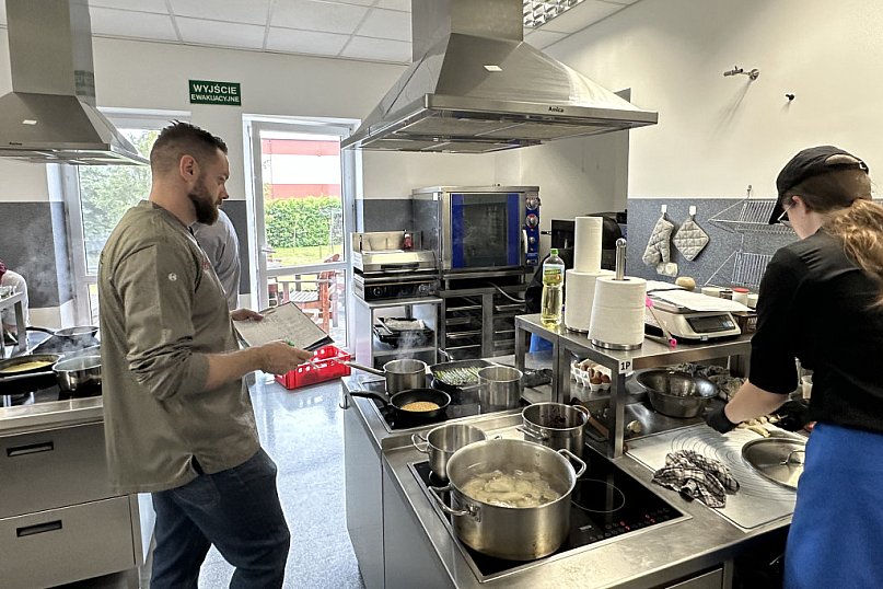  Konkurs kulinarny w ZSCKR w Brzostowie