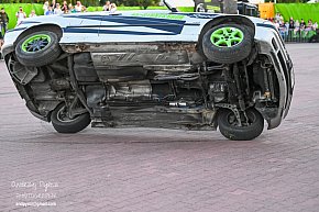 Monster Truck Show w Pile-1921