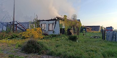 Spłonęła dawna karczma w Chrustowie-31882