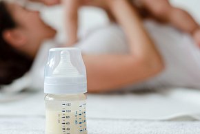 Groźna bakteria w mleku dla niemowląt. Nie podawaj dzieciom!-31893