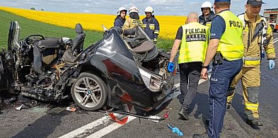 Tragedia koło Wągrowca. W wypadku zginął ojciec i jego 8-letni syn! -40043