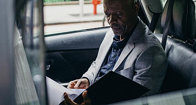 Jak Szybko Załatwić Pośrednictwo w Rejestracji Pojazdów: Poradnik 2025-40081