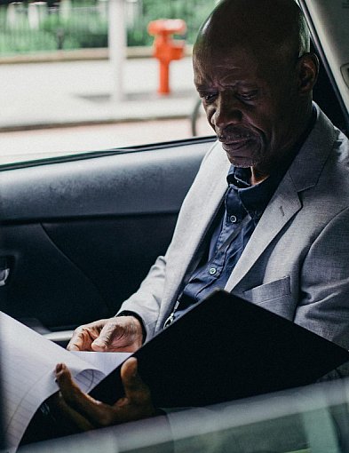 Jak Szybko Załatwić Pośrednictwo w Rejestracji Pojazdów: Poradnik 2025-40081