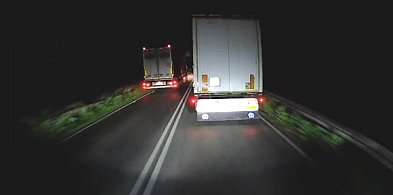 Wariat za kierownicą! Zobaczcie, jak jechał ten drogowy pirat!-41522