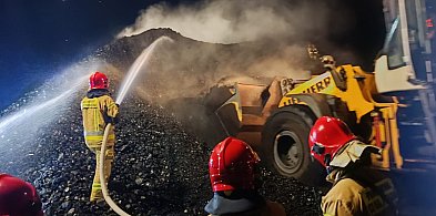 Zapaliła się hałda węgla. Dobrze, że blisko płynęła Gwda...-42622