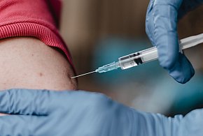 Nowa metoda oszustów. Tak próbują "oskubać" seniorów-42783