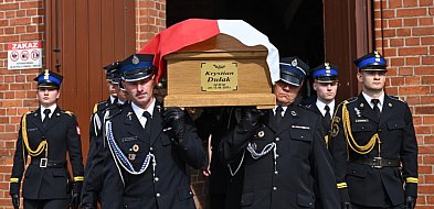 Państwowy pogrzeb druha OSP z Sierakowic; strażak zginął podczas akcji gaśniczej-42820