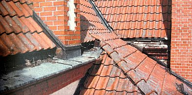 Ogołocili budynek z rynien. A potem na złom!-42794