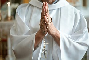 Nowe dane z Kościoła. Coraz mniej młodych wybiera drogę kapłaństwa?-43633