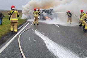 Tragiczny wypadek na "dziesiątce". Dwie osoby spłonęły żywcem w aucie-44297