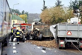 Traktor zderzył się z kilkoma pojazdami-44822