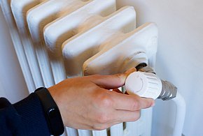 Kaloryfer zakręcony? I tak zapłacisz. Nowe prawo uderzy w lokatorów-44899
