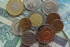 Nowe regulacje dla dorabiających. Od grudnia zmieniają się limity-45028