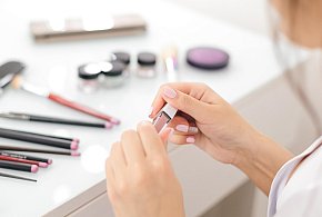 Nie używaj tych kosmetyków. GIS ostrzega przed produktami-45182