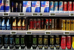Popularne napoje pójdą ostro w górę. Rząd szykuje podwyżkę VAT-45344