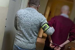 Zniszczył pokój hotelowy, a potem… zasnął-45744