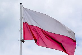 Godło i flaga mogą wyglądać inaczej. Ruszyły prace nad symbolami państwowymi-45807
