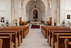 Miliony na Kościół w 2026 roku. Państwo co roku dokłada do duchownych-45910