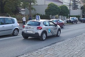 17-latkowie dostaną „prawko”. Nowe przepisy stawiają twarde warunki-46074