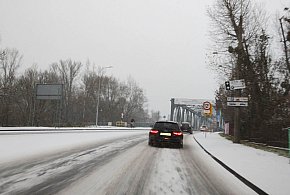 Poważne zagrożenie na drogach. Kierowcy często o tym zapominają-46353