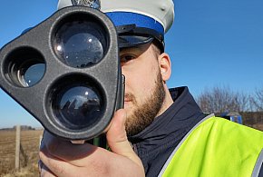 Był zbyt szybki poza terenem zabudowanym - stracił prawo jazdy
