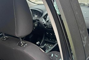 Wandalizm przy Wawelskiej. Jest nagroda za pomoc w ustaleniu sprawców