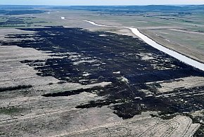 Spłonęło ponad 30 hektarów łąk. To nie była łatwa akcja